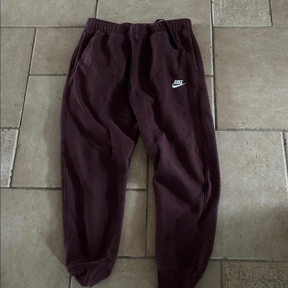 Men’s Nike Maroon Fleece Joggers with White Swoosh